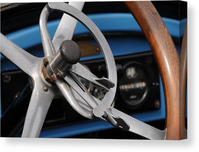 Hupp Motor Company Canvas Print featuring the photograph 1922 Hupmobile by Mike Martin
