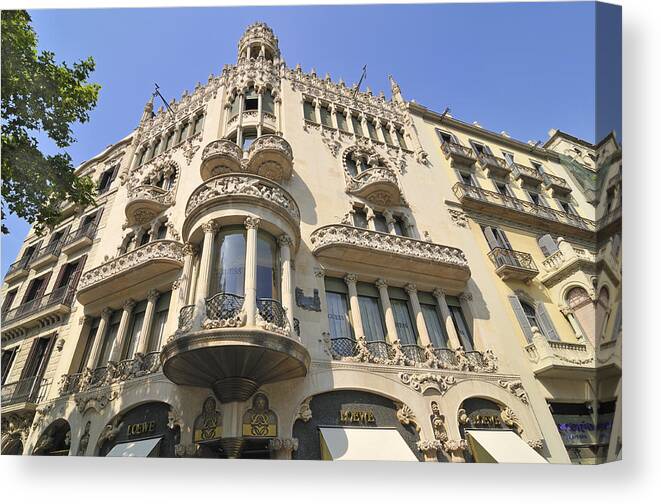 Casa Canvas Print featuring the photograph Casa Lleo Morera in Barcelona by Matthias Hauser