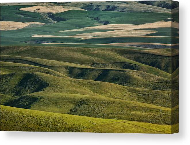 Oregon Canvas Print featuring the photograph Distant Farmland by Jon Ares