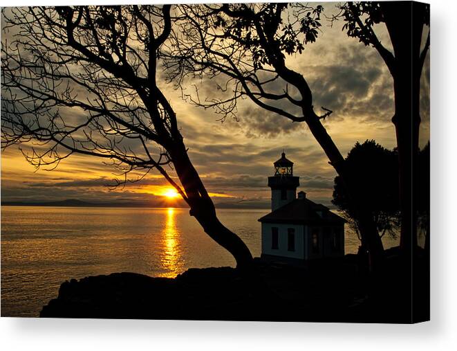 Lime Kiln Lighthouse Canvas Print featuring the photograph Dreaming of San Juan by Dan Mihai
