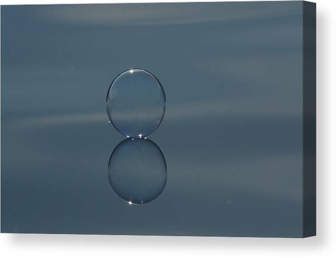 Bubble Infinity Water Reflection Simplicity Cathie Douglas Circle Spheres Blue Canvas Print featuring the photograph Infinity by Cathie Douglas