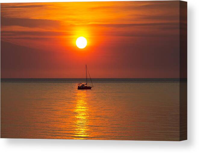 Sailboat Canvas Print featuring the photograph Majestic Sunset V2 by Douglas Barnard