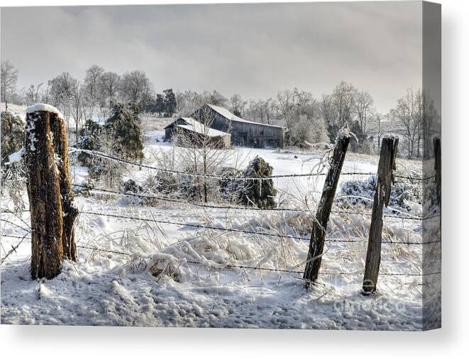 Fence Canvas Print featuring the photograph Midwestern Ice Storm - D004825 by Daniel Dempster
