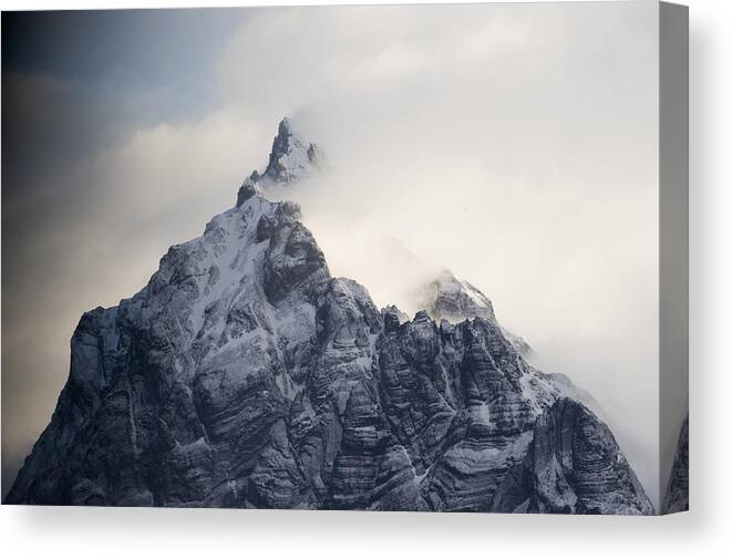 00429501 Canvas Print featuring the photograph Mountain Peak In The Salvesen Range by Flip Nicklin