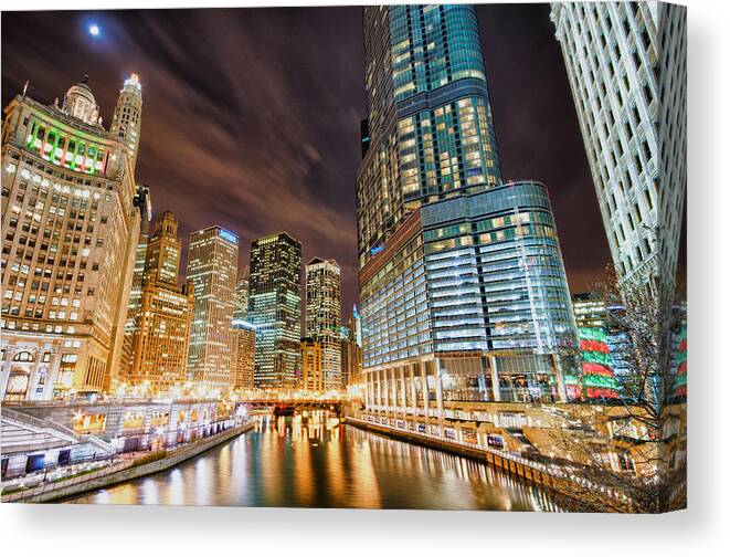 Chicago Canvas Print featuring the photograph Nightlight by Joel Olives