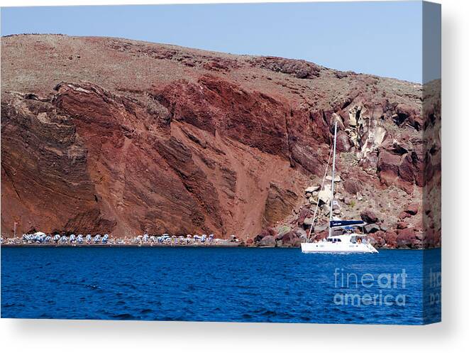 Red Beach Canvas Print featuring the photograph Red Beach by Leslie Leda