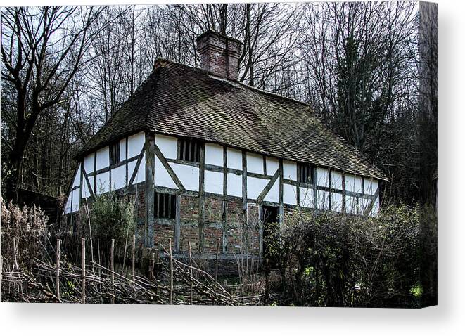 House Canvas Print featuring the photograph Tudor House Pendine Farmhouse by Dawn OConnor