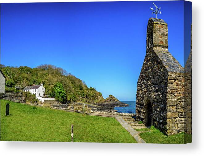 Pembrokeshire Canvas Print featuring the photograph Cwm Yr Eglwys #1 by Mark Llewellyn