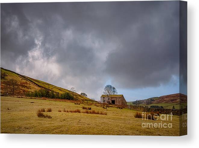 D90 Canvas Print featuring the photograph Pendle Hill Walk, North Yorkshire, UK #1 by Mariusz Talarek