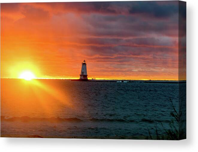 Ludington Mi Canvas Print featuring the photograph Sunset and Lighthouse by Lester Plank