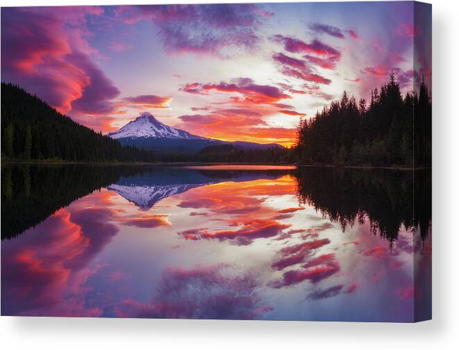 Lake Canvas Print featuring the photograph Trillium Lake Sunrise #1 by Darren White