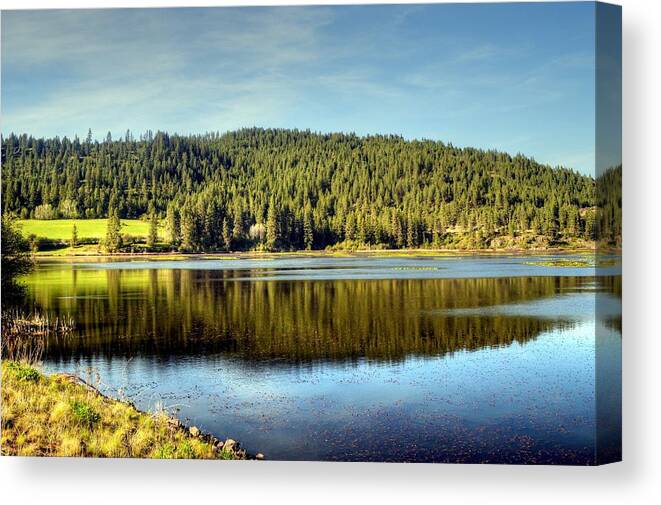 Idaho Usa Canvas Print featuring the photograph Idaho USA #16 by Paul James Bannerman