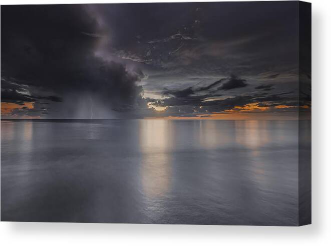 Naples Canvas Print featuring the photograph Sunst over the Ocean by Peter Lakomy