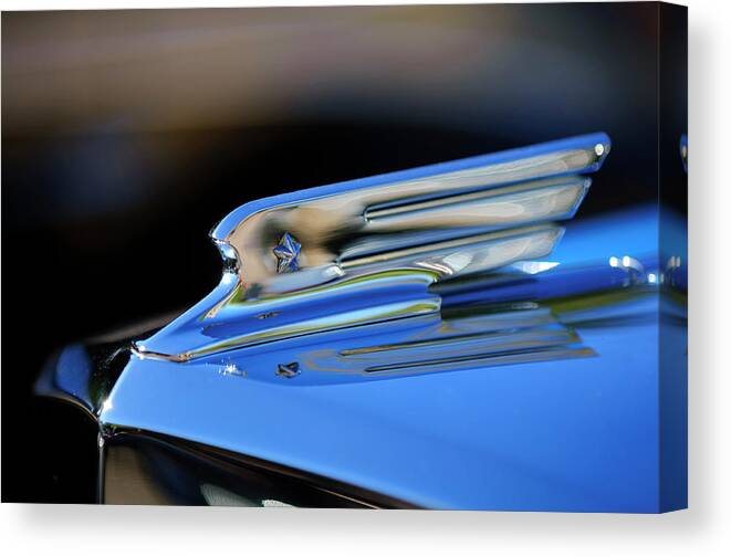 1931 Marmon 16 Coupe Canvas Print featuring the photograph 1931 Marmon Sixteen Coupe Hood Ornament 2 by Jill Reger