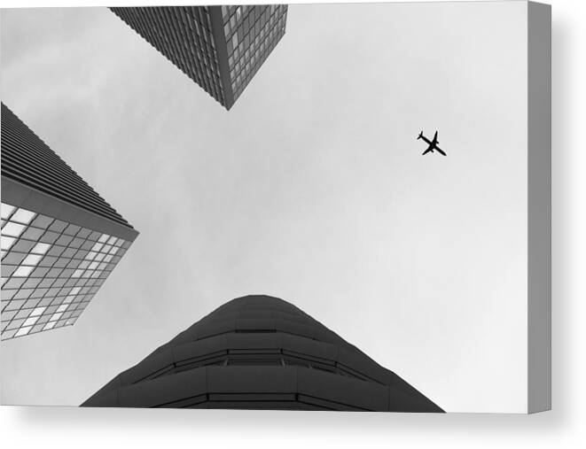 Fly Canvas Print featuring the photograph Enjoyable flight #2 by Jan Hochstein