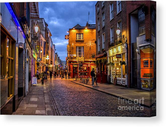 Temple Canvas Print featuring the photograph Temple Bar area Dublin at night by Patricia Hofmeester
