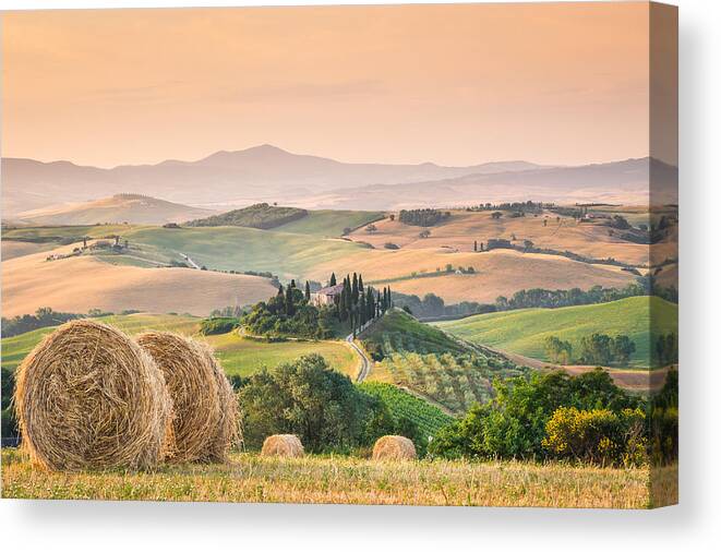 Center Italy Canvas Print featuring the photograph Tuscany morning #2 by Stefano Termanini