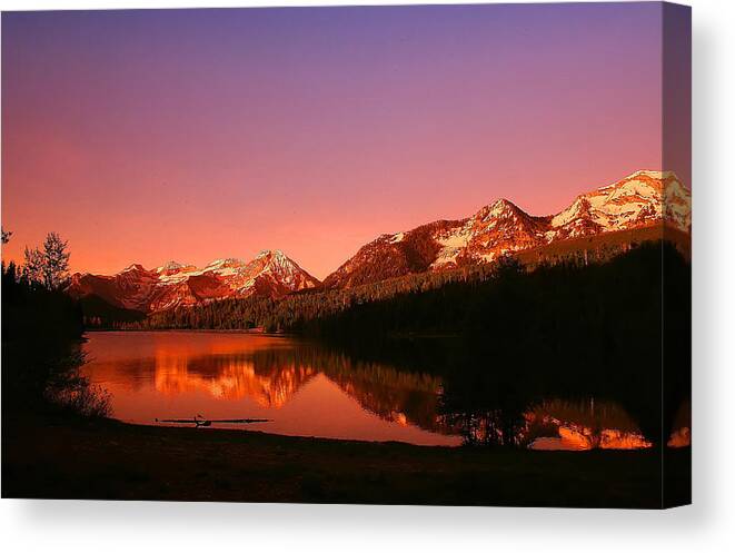 Colors Canvas Print featuring the photograph Mountain Lake by Mark Smith