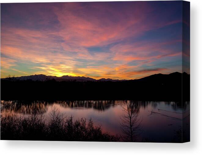 Sunset Canvas Print featuring the photograph Sunset at Highland Glen #4 by K Bradley Washburn