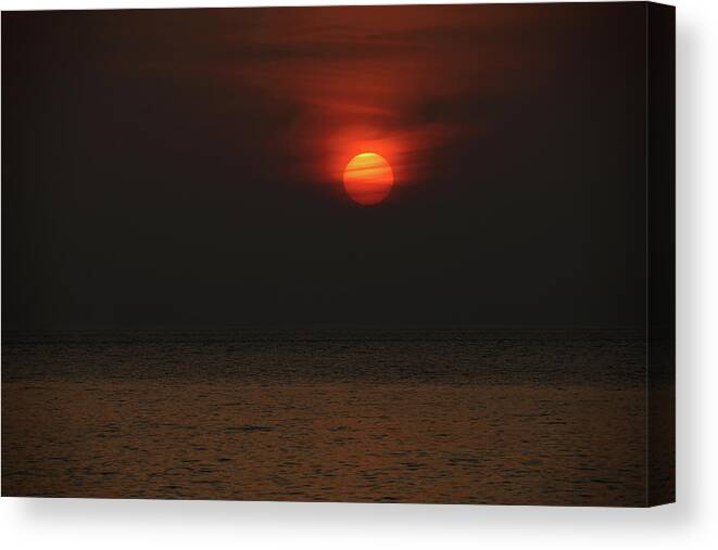 Sunset Canvas Print featuring the photograph Sunset #4 by Hyuntae Kim
