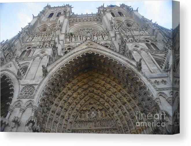 Gothic Canvas Print featuring the photograph Amiens Cathedral by Therese Alcorn