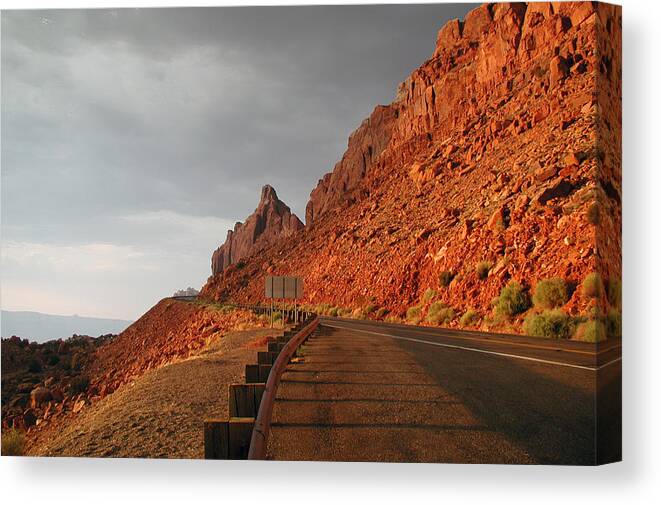 Us 89 Canvas Print featuring the photograph An Evening in Paige by DArcy Evans
