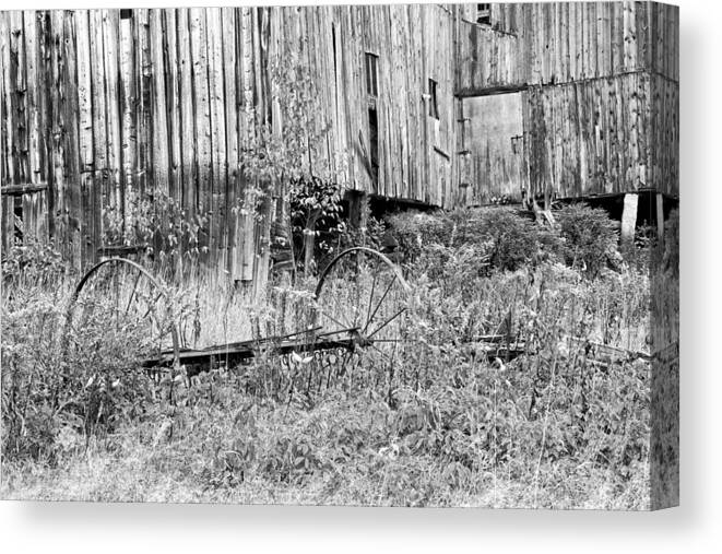Building Canvas Print featuring the photograph Black and White Old Barn In Maine by Keith Webber Jr