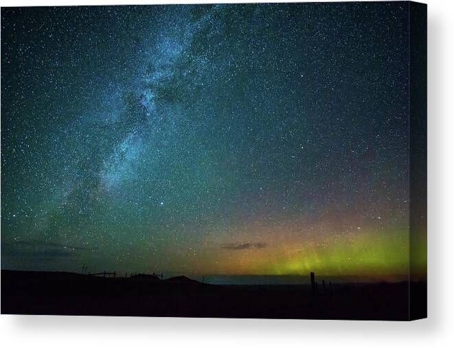 Milky_way Canvas Print featuring the photograph Busy Night by Fiskr Larsen