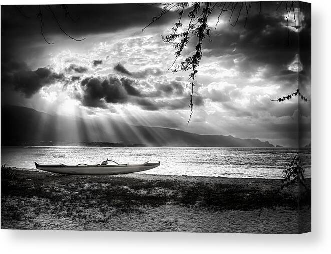 Maui Canvas Print featuring the photograph Canoe Beach by Mike Neal