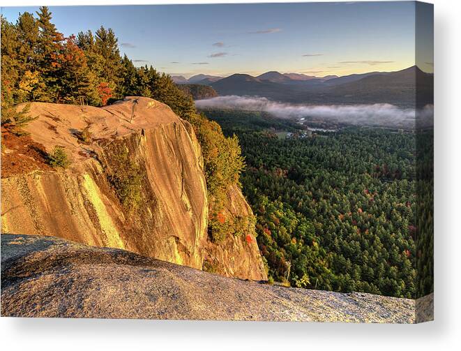 Cathedral Ledge New Hampshire Canvas Print featuring the photograph Cathedral Ledge by Paul Noble