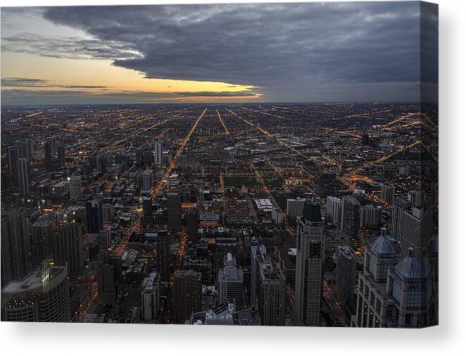Chicago Canvas Print featuring the photograph Chicago Westward by Steven Sparks