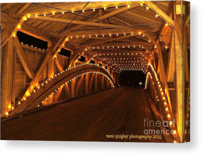Christmas Canvas Print featuring the photograph Christmas Luminance by Tami Quigley