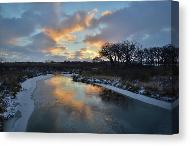 Glacial Park Canvas Print featuring the photograph Christmas Morning 2017 in Glacial Park 7 by Ray Mathis