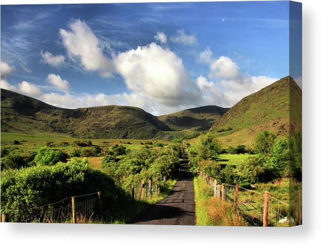  Canvas Print featuring the photograph Cloghane Road to Lake by Mark Callanan
