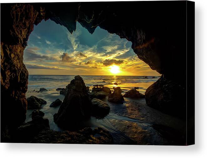 Los Angeles Canvas Print featuring the photograph Color on the Rocks by Raf Winterpacht