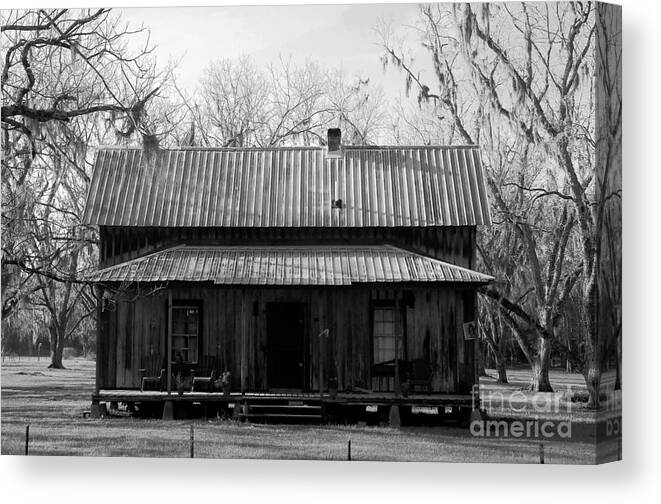 Homestead Canvas Print featuring the photograph Cracker Cabin by David Lee Thompson