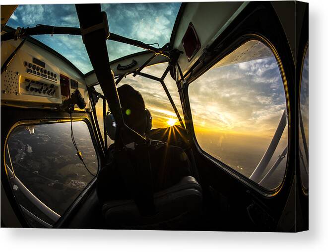 Flight Canvas Print featuring the photograph Crankin' and Bankin' by Phil And Karen Rispin