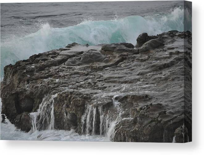 Waves Canvas Print featuring the photograph Crashing Wave by Bridgette Gomes