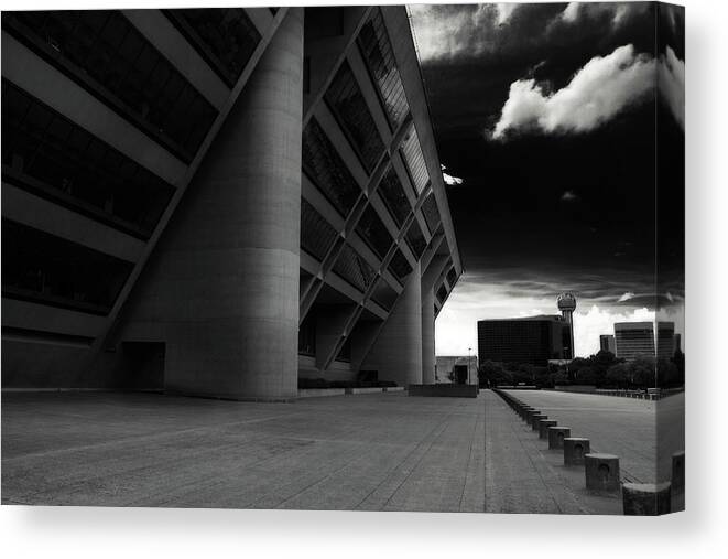 Dallas Canvas Print featuring the photograph Dallas Texas City Hall by Eugene Campbell