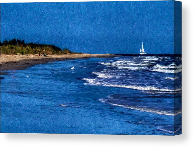 Grandview Canvas Print featuring the photograph Day at the Beach by Jerry Gammon