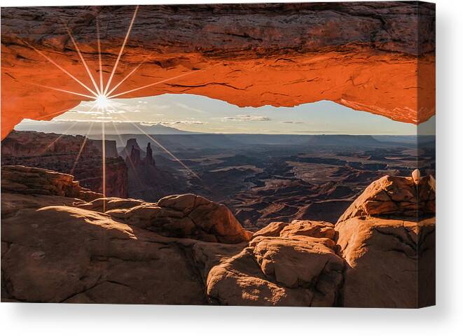 Utah Canvas Print featuring the photograph Daybreak by Darlene Smith