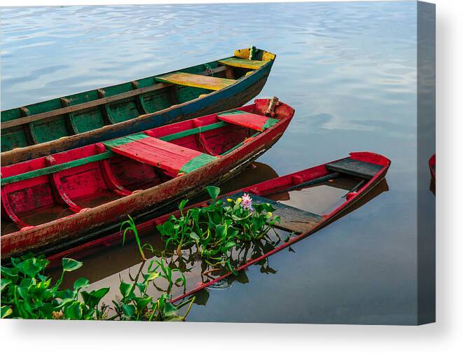 Beautiful Canvas Print featuring the photograph Decaying Boats by Celso Bressan