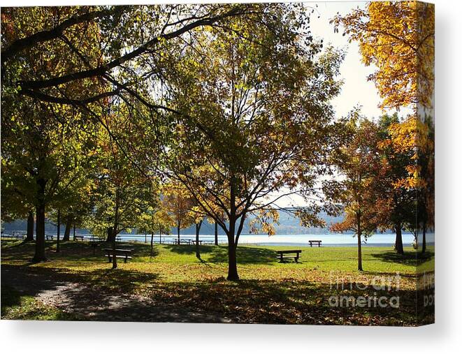 Devil's Lake State Park Canvas Print featuring the photograph Devils Lake by Veronica Batterson