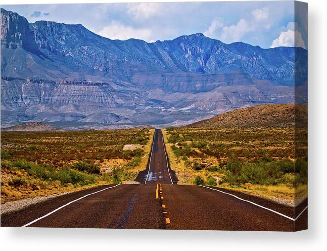 Big Bend Canvas Print featuring the photograph Driving to the Blue by Linda Unger