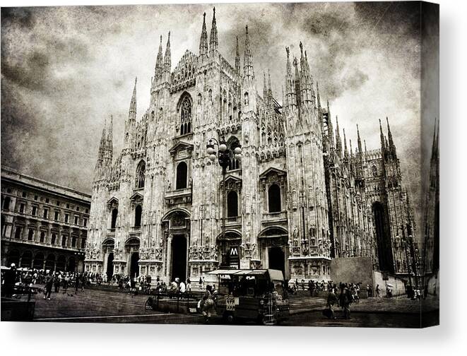 Milano Canvas Print featuring the photograph Duomo di Milano by Laura Melis
