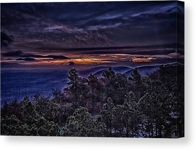 Ouatchita Mtns Canvas Print featuring the photograph Early Morning in the Ouachitas by Leroy McLaughlin