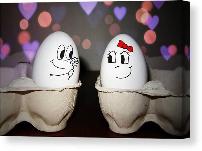 Egg Canvas Print featuring the photograph Egg love by Nicklas Gustafsson