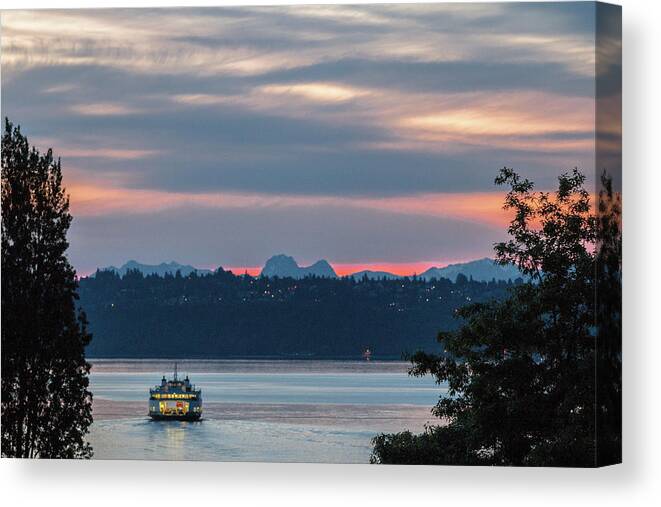 Sunrise Canvas Print featuring the photograph Ferry Tillikum at Dawn by E Faithe Lester