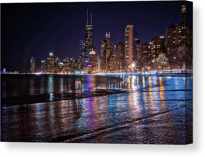Chicago Canvas Print featuring the photograph Glassy Ice by Raf Winterpacht
