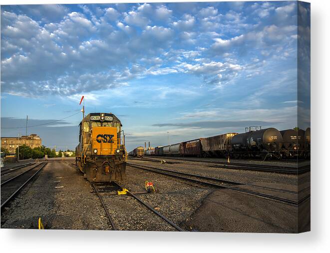  Canvas Print featuring the photograph Golden Light by Mark Papke